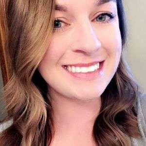 Meet your Posher, Jenni